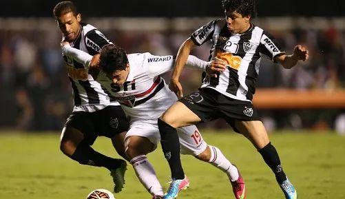 串联在一起 串联在一起