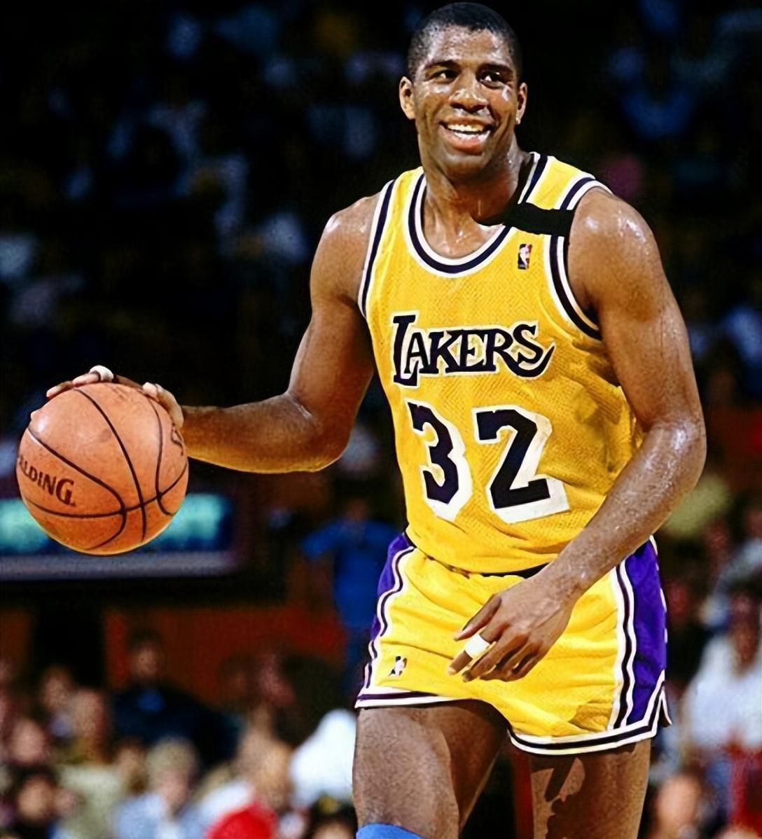 场简单的比 场简单的比