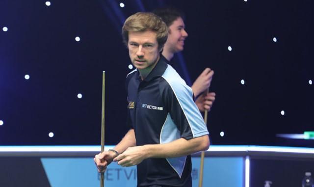 集场景的本 集场景的本