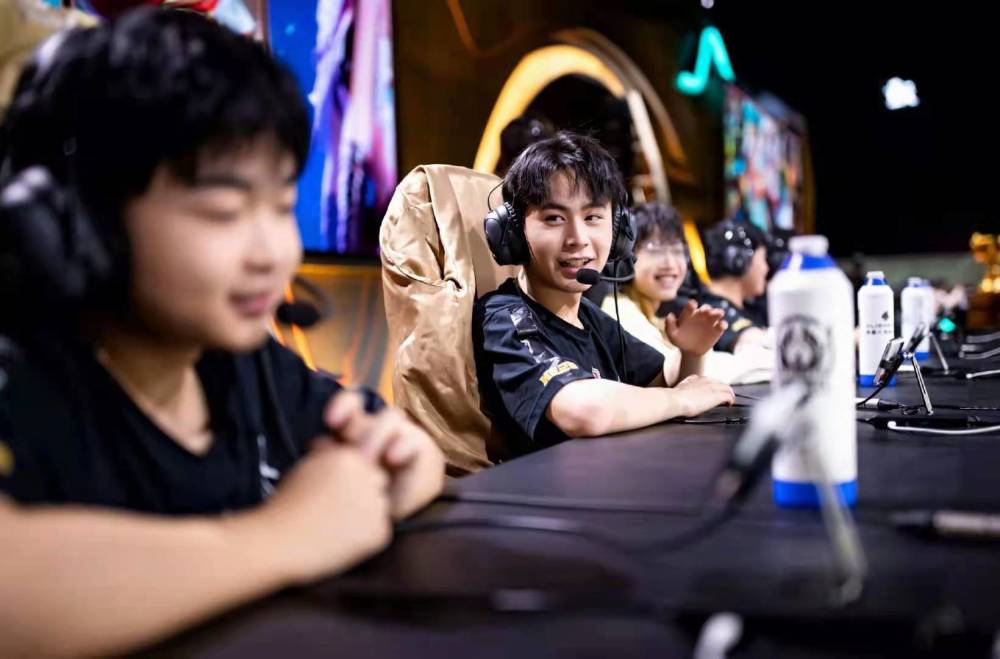 掉一个赛季 掉一个赛季